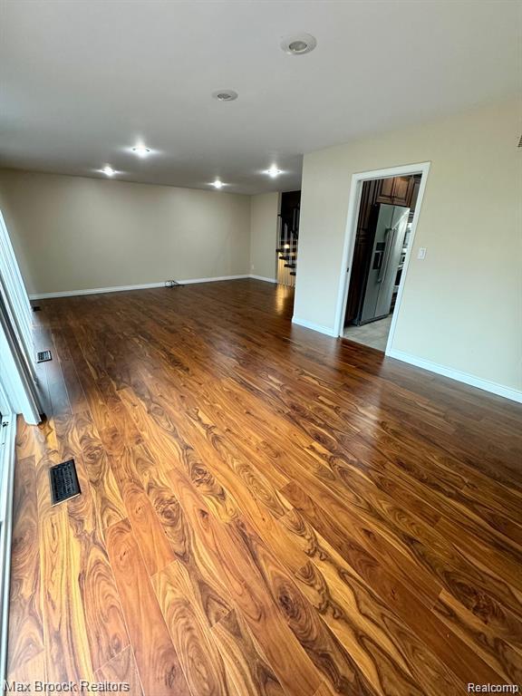 Foto del edificio - 7146 Pebble Park Dr