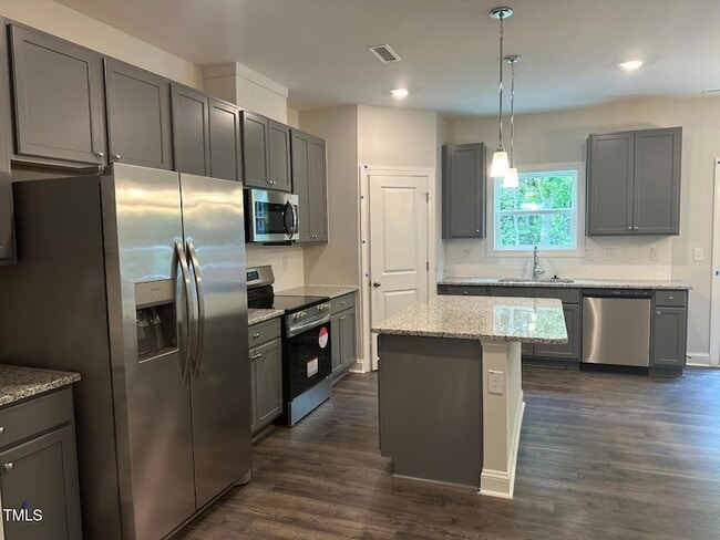 Building Photo - 540 Eversden Dr