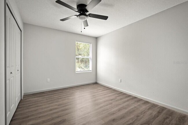 Foto del edificio - 1594 W 22nd St