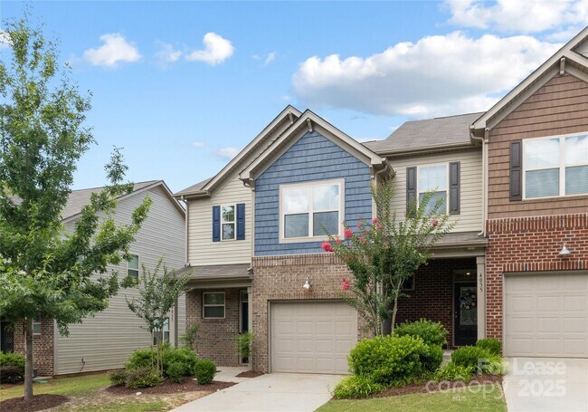 Foto del edificio - 4033 Black Walnut Wy