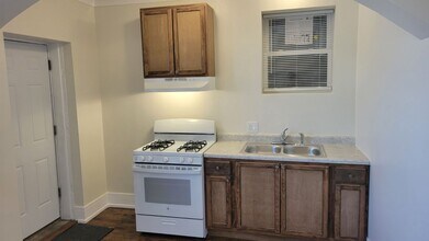 Building Photo - 1838 50th Ct