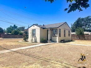 Building Photo - 3445 Belden St