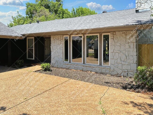 Foto del edificio - 3 br, 2 bath House - 2217 NW 114th St