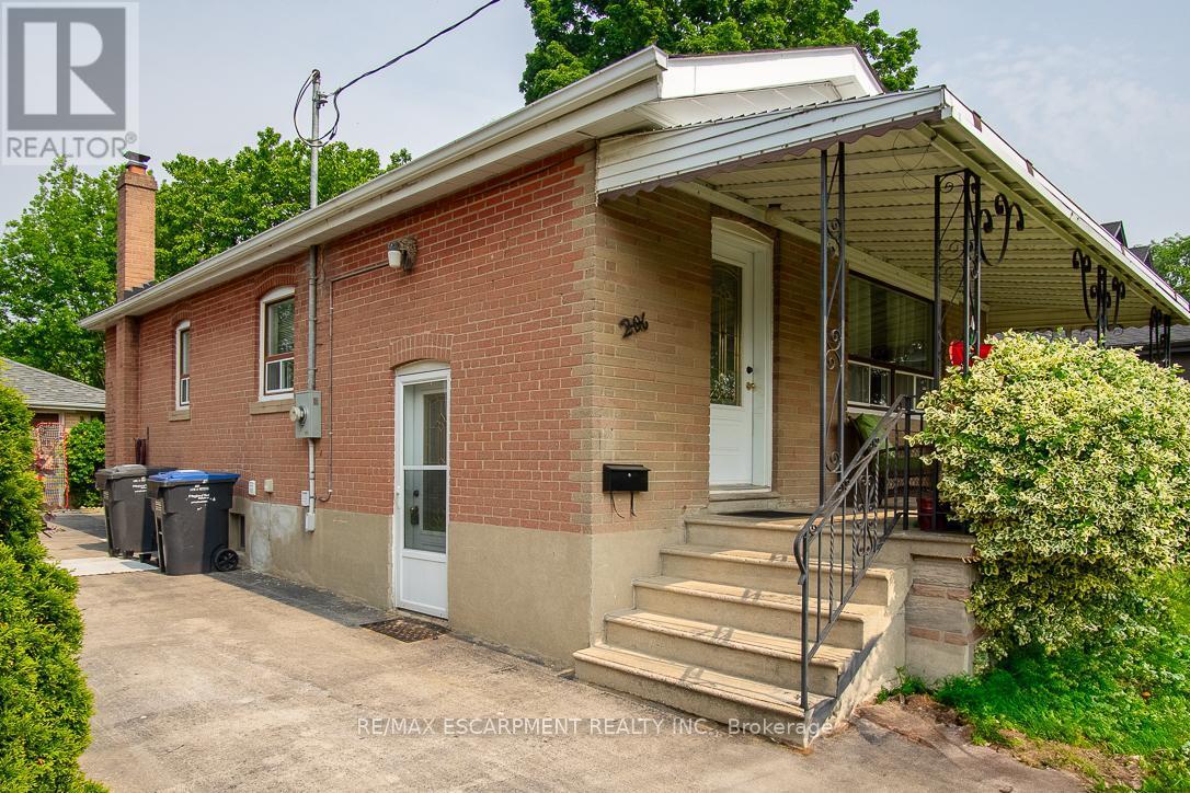 Photo principale - 206 Queen St W