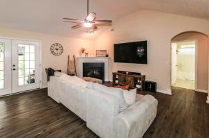 Building Photo - 3115 Alexandria Dr