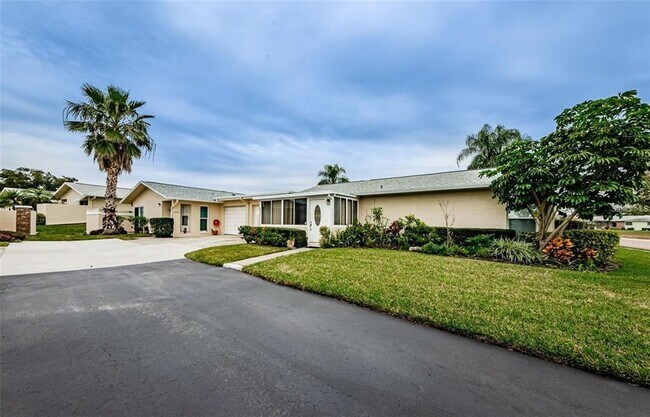 Foto del edificio - 2739 Sherbrooke Ln