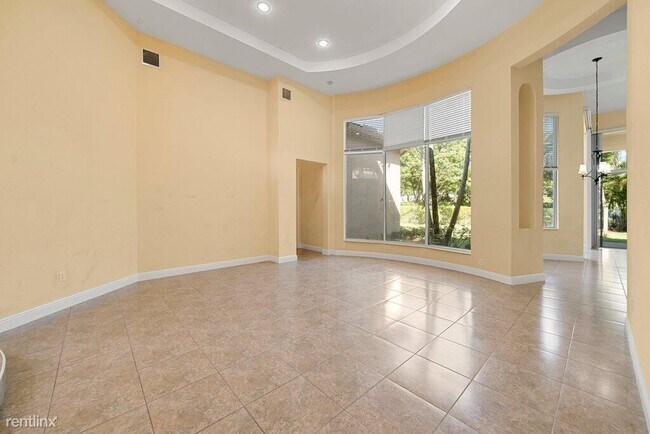 Foto del edificio - 5 br, 4.5 bath House - 2633 Treanor Ter