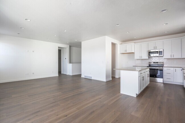 Foto del edificio - 2526 N 3670 W