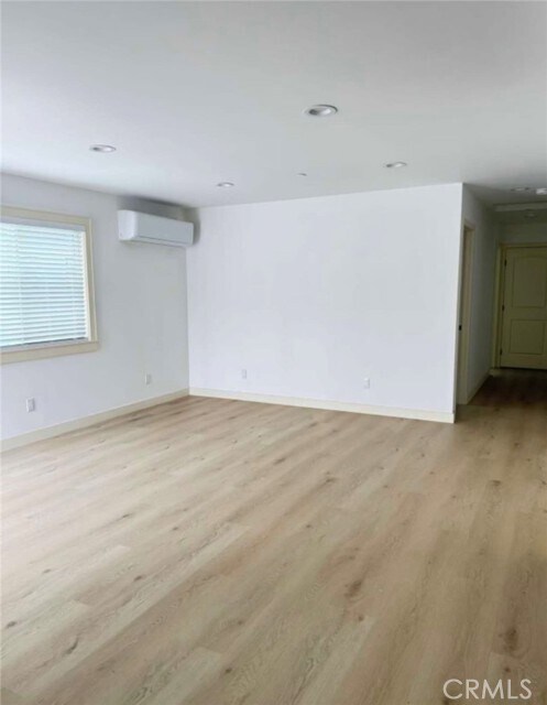 Foto del edificio - 3221 Evelyn Ave