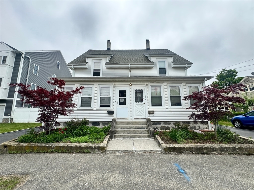 Primary Photo - 114 Intervale St