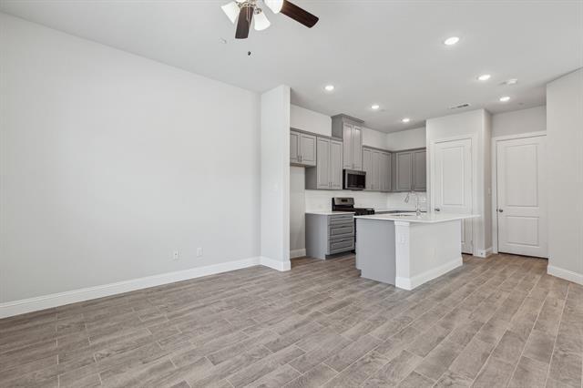 Foto del edificio - 8144 Foraker St