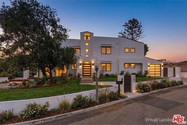 Foto del edificio - 382 Aderno Way