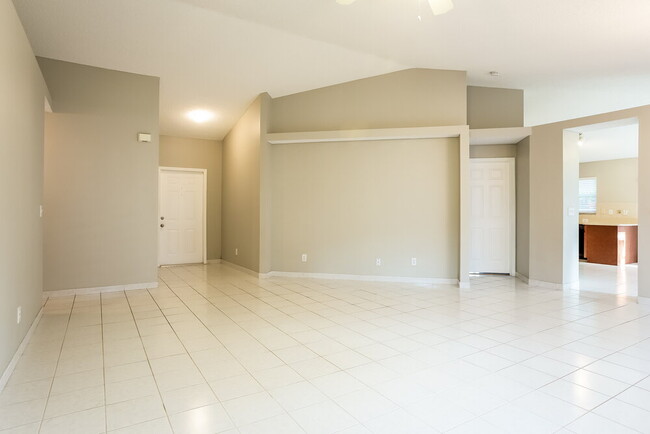 Foto del edificio - 7308 NW 1st Ct