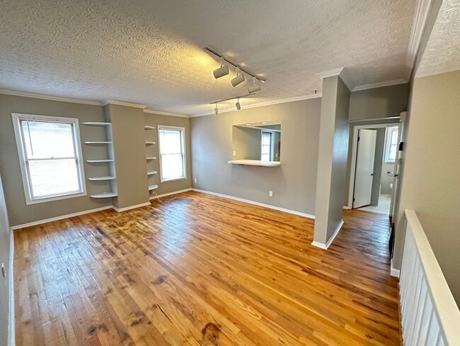 Foto del edificio - Summit St 814-816 MLR