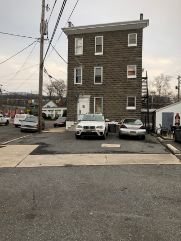 2550 Kutztown Rd Unit 2R, Reading, PA 19605 Room for Rent in Reading