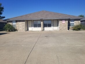 Building Photo - 4609 Wade Dr