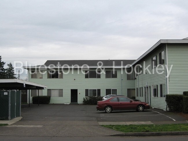 Building Photo - Hidden Treasure in Portland!!!