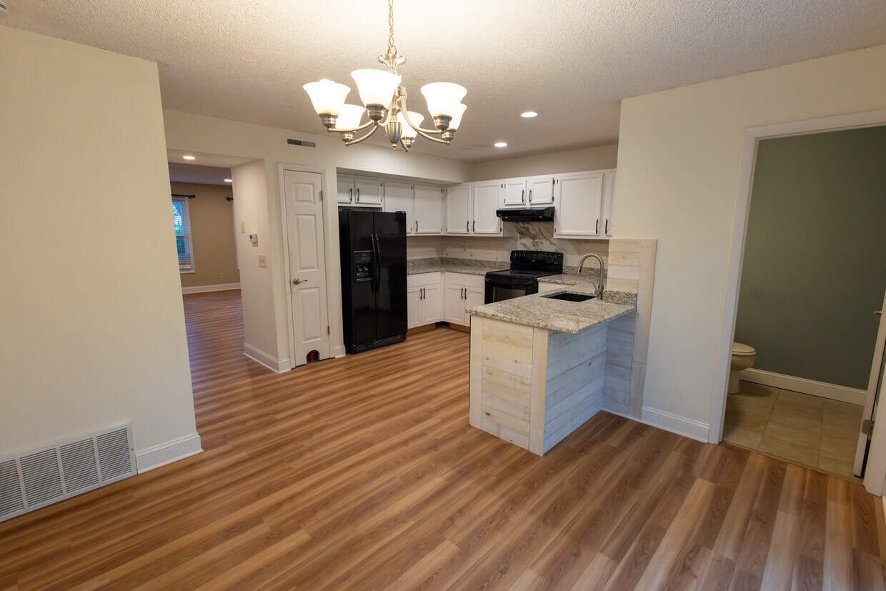 Foto principal - 13 Wilton Ct