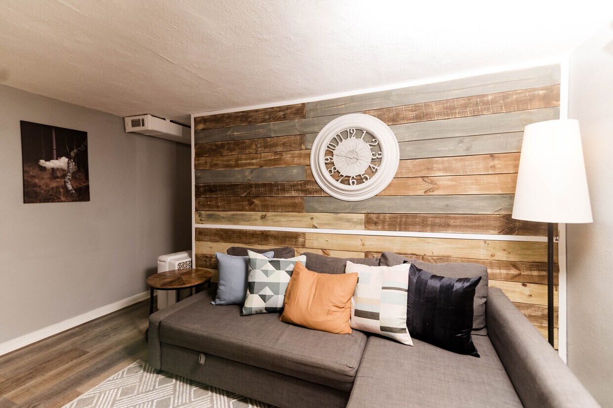 Foto principal - 539 Paines Ave NW