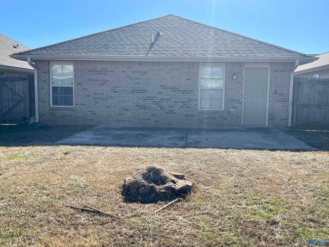 Building Photo - 28081 Chasebrook Dr