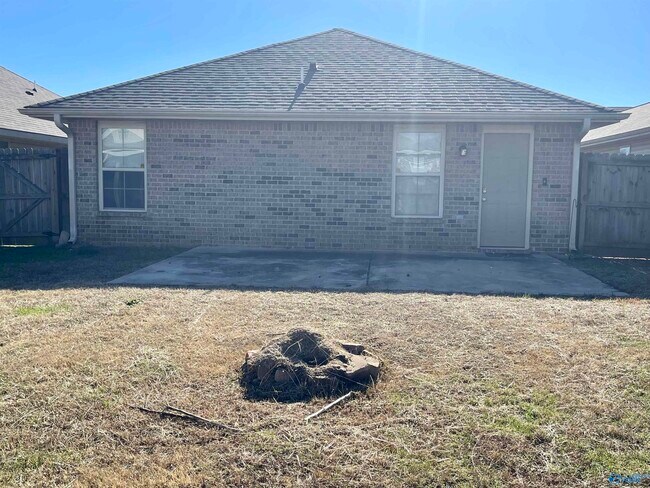 Foto del edificio - 28081 Chasebrook Dr