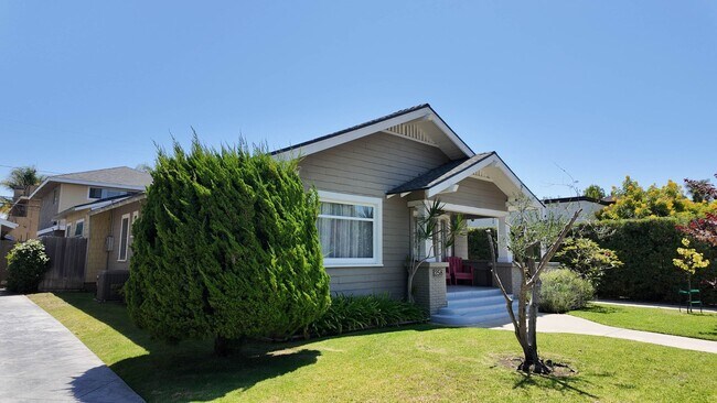 Foto del edificio - Grand Ave Property