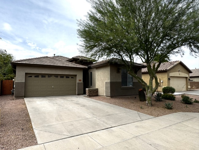 Building Photo - 7828 S 68th Dr