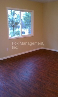 Foto del edificio - 7390 SE Evergreen St