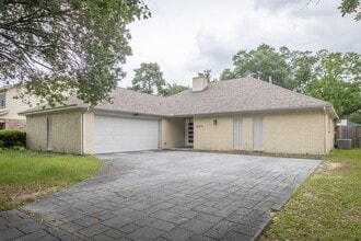 Building Photo - 17810 Cassina Dr Building Photo - 17810 Cassina Dr