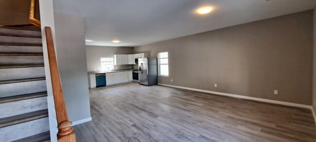 Building Photo - 9117 Cedarpark Ln NW