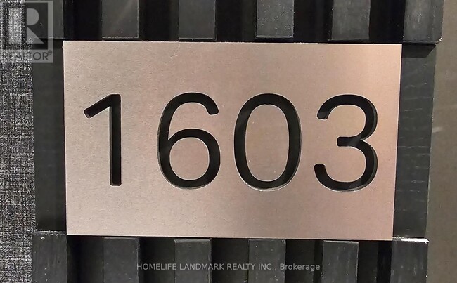 Photo du bâtiment - 110 Broadway Ave