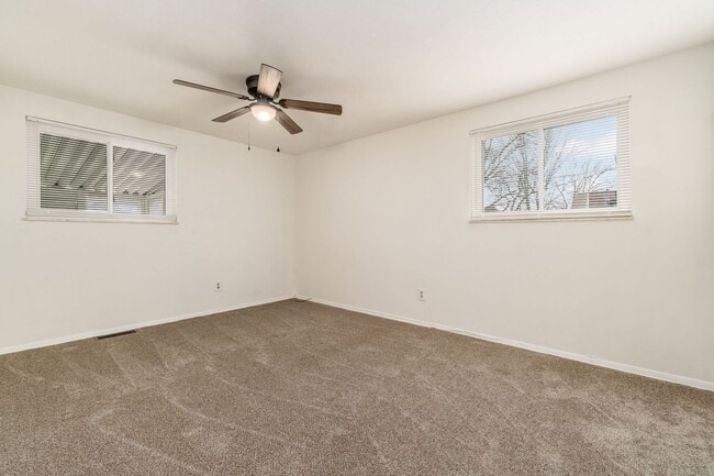 Foto del edificio - Updated 4 Bedroom, 2 Full Bath Ranch Home!!