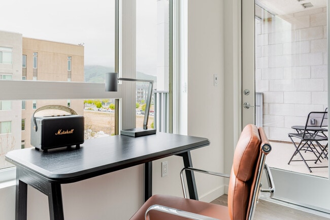 Building Photo - 3301 Innovation Wy