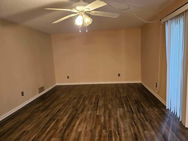 Mapa aéreo de Whitehall - 589 Fairways Cir