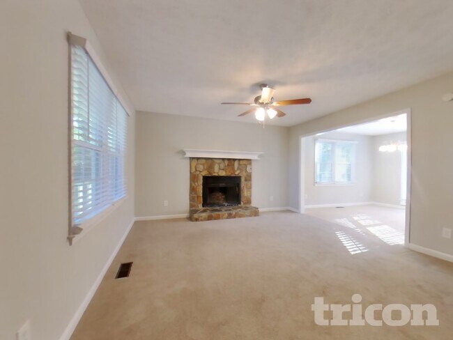 Foto del edificio - 1394 Winndale Rd