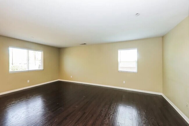 Foto del edificio - 1431 Laramie Ave