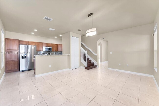 Building Photo - 9205 SW 170th Pl