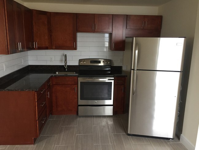 Foto del edificio - 5720 79th Ave