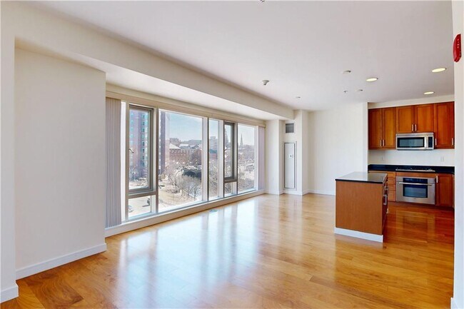 Building Photo - 100 W Exchange St