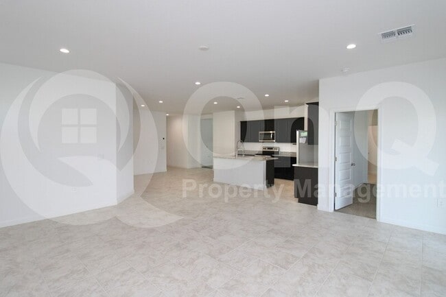 Foto del edificio - 2934 W Seaver Ave