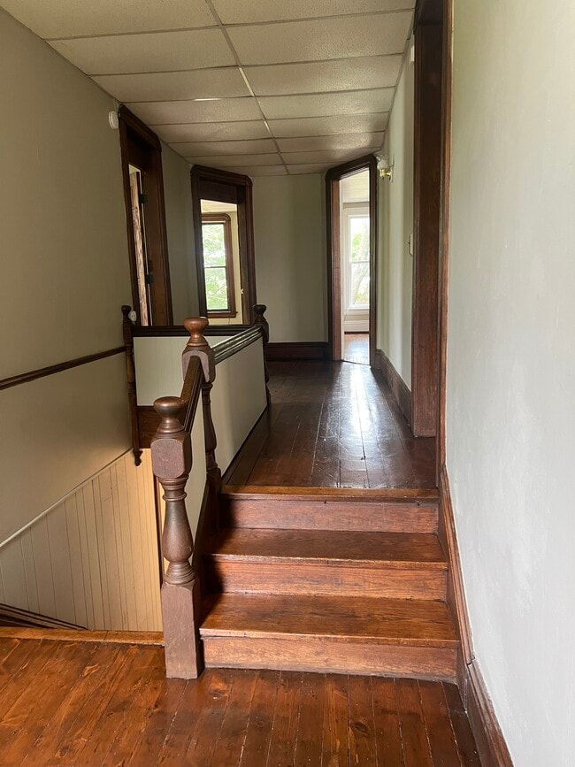 Building Photo - 118 E Chemung Pl