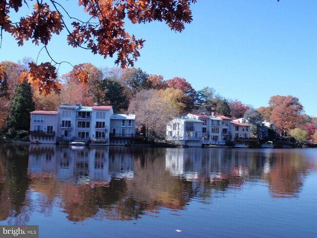 Building Photo - 11701 Summerchase Cir