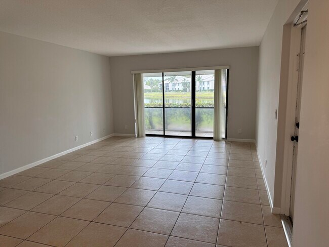 Foto del edificio - 1107 Green Pine Blvd