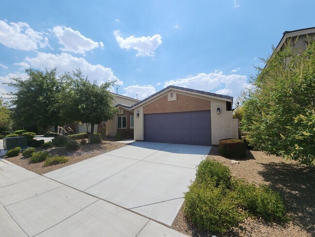 Building Photo - Single Story Home in Beautiful Gated Commu...