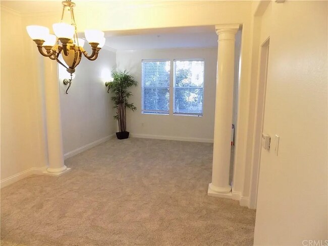 Building Photo - 2207 Watermarke Pl