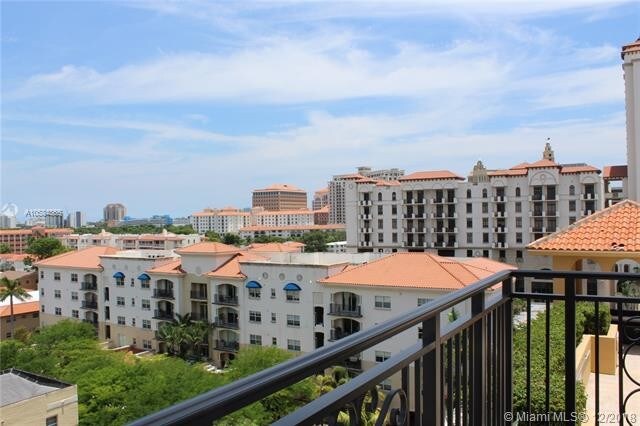 Building Photo - 1607 Ponce de Leon Blvd