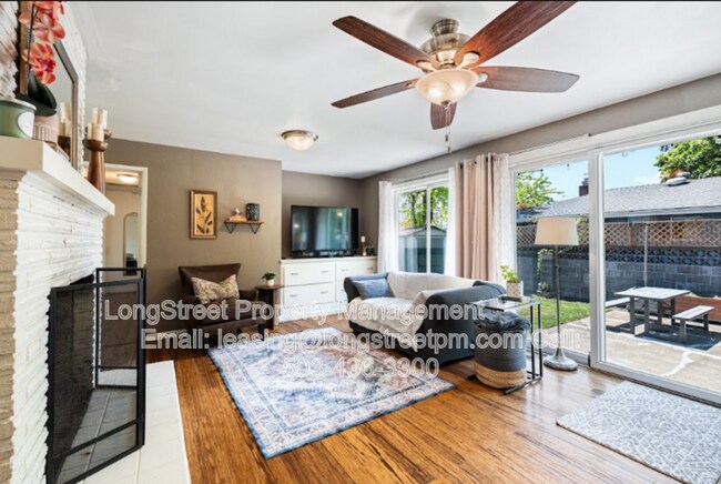 Foto del edificio - 1100 NW 19th St