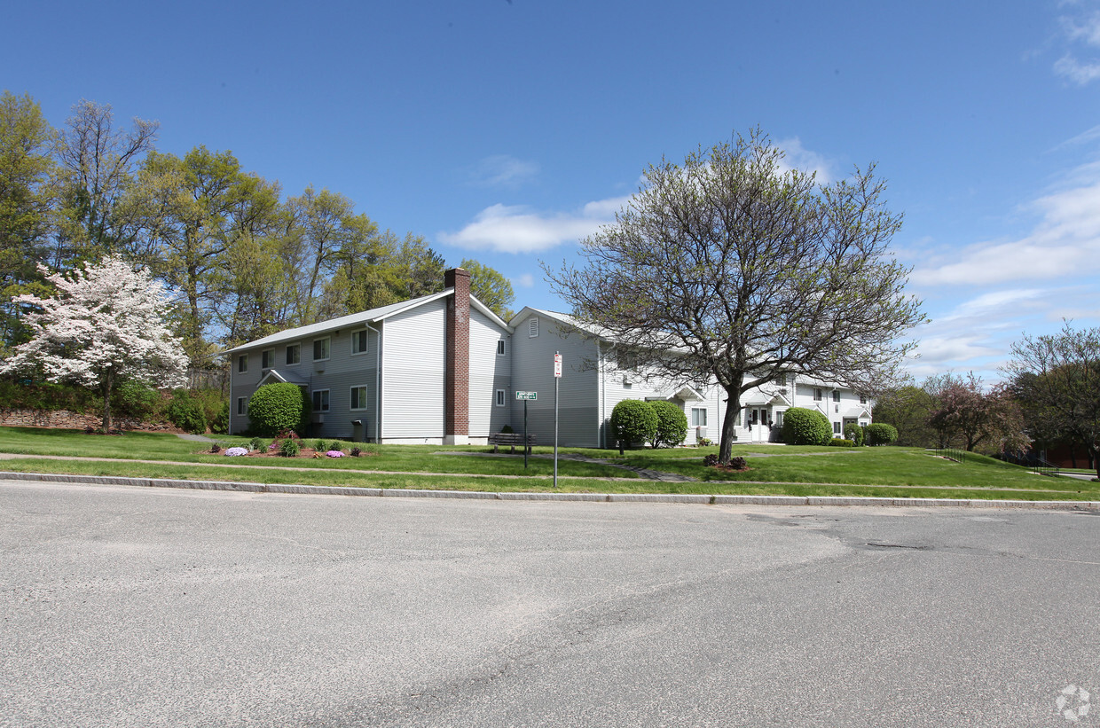 Building Photo - Allen Park