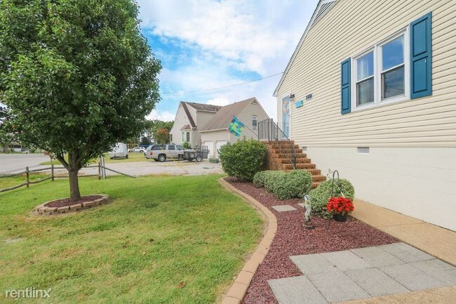 Foto del edificio - 3 br, 1 bath House - 222 Ridge Road