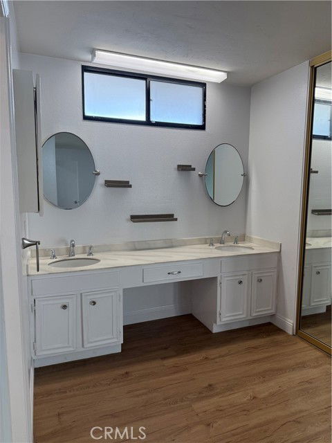 Building Photo - 575 Esplanade